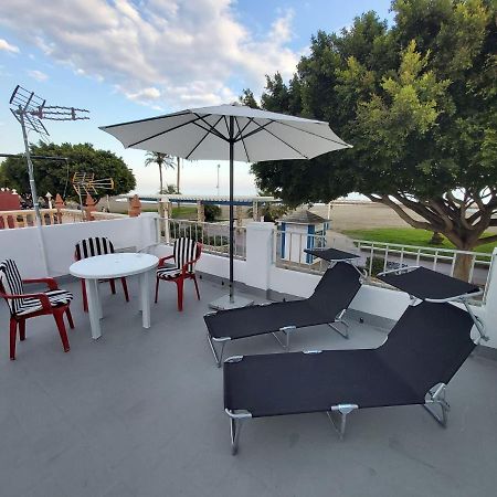 Beachfront House Malaga Bagian luar foto